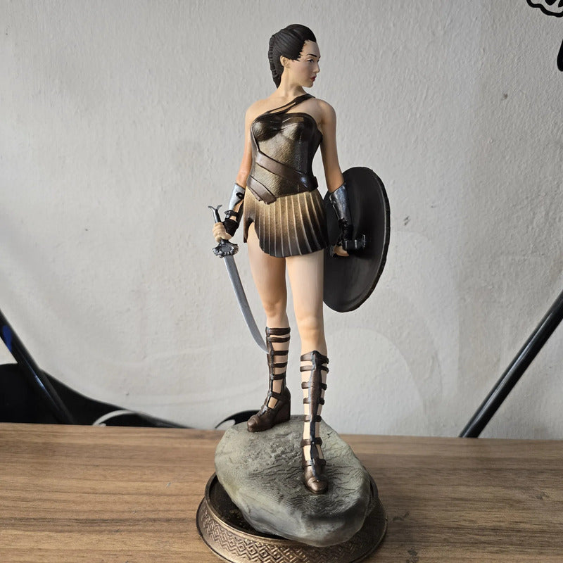 Figura De Wonder Woman Amazona Gal Gadot De 20 Cm