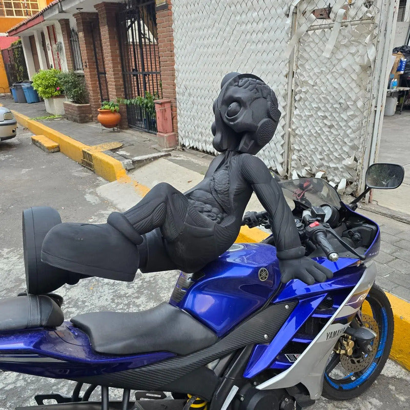 Figura Kaws 60 Cm