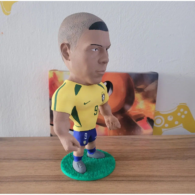 Figura De Futbolista Fuertecito Ronaldo Nazário