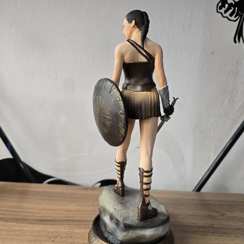 Figura De Wonder Woman Amazona Gal Gadot De 20 Cm