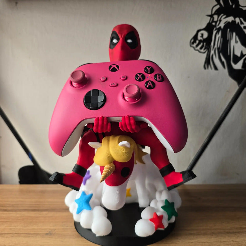 Soporte Control Play Xbox O Celular Deadpool Con Caballo Rojo
