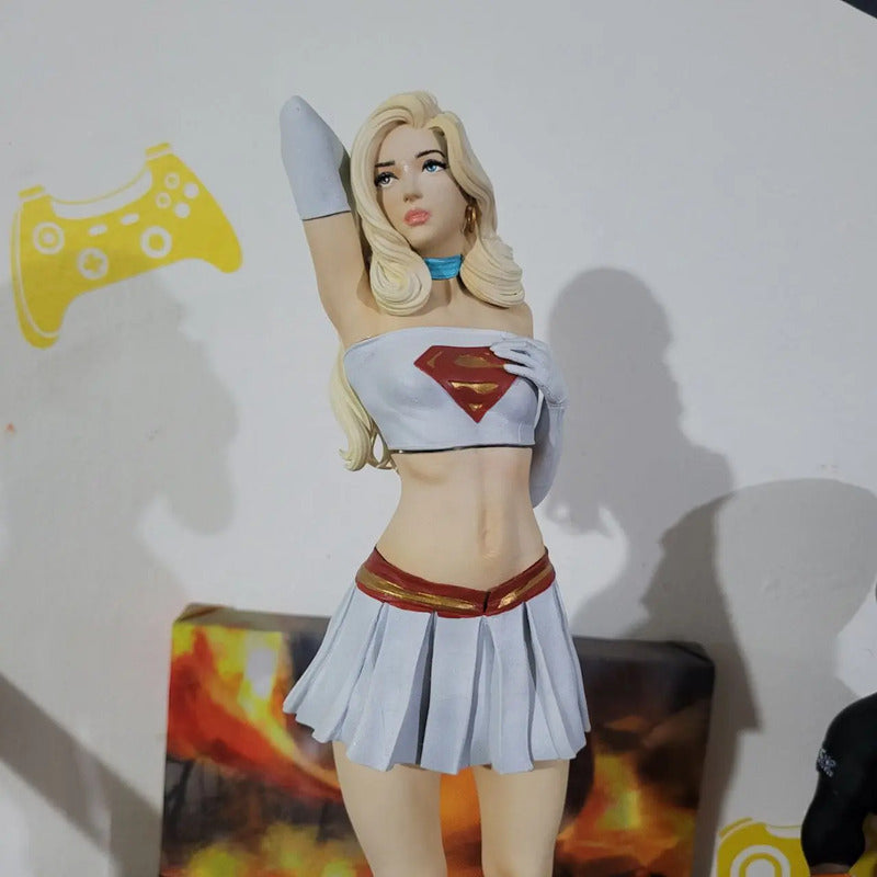 Figura Supergirl  Superman