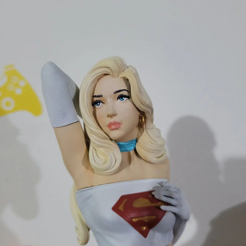 Figura Supergirl  Superman
