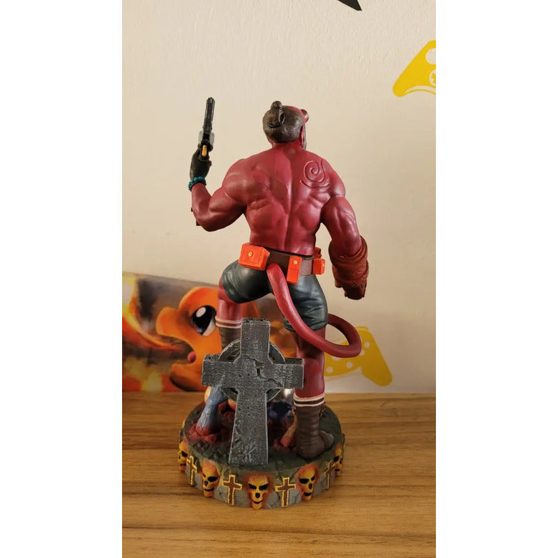 Figura Hellboy 25 Cm