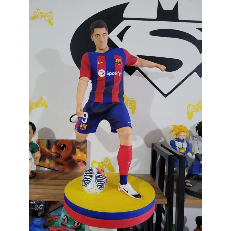 Figura De Futbolista Lewandowsky 55 Cm Con Barcelona