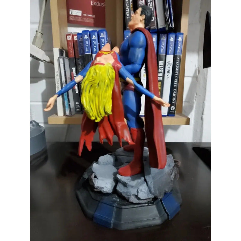 Figura Superman Crisis En Tierras Infinitas