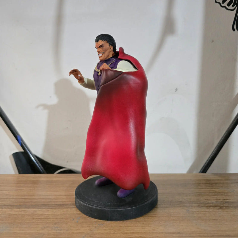 Figura Del Conde Bartok Kaliman Versión 15 Cm