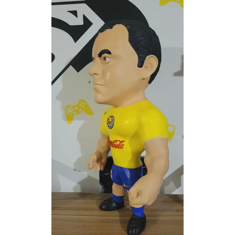 Figura De Futbolista Fuertecito Cuauhtemoc Blanco 55 Cm