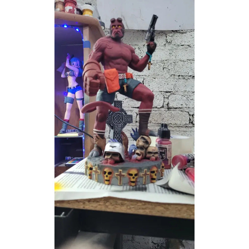 Figura Hellboy 25 Cm