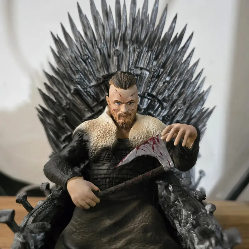 Figura Ragnar Lodbrok Con Trono De Hierro Vikingos