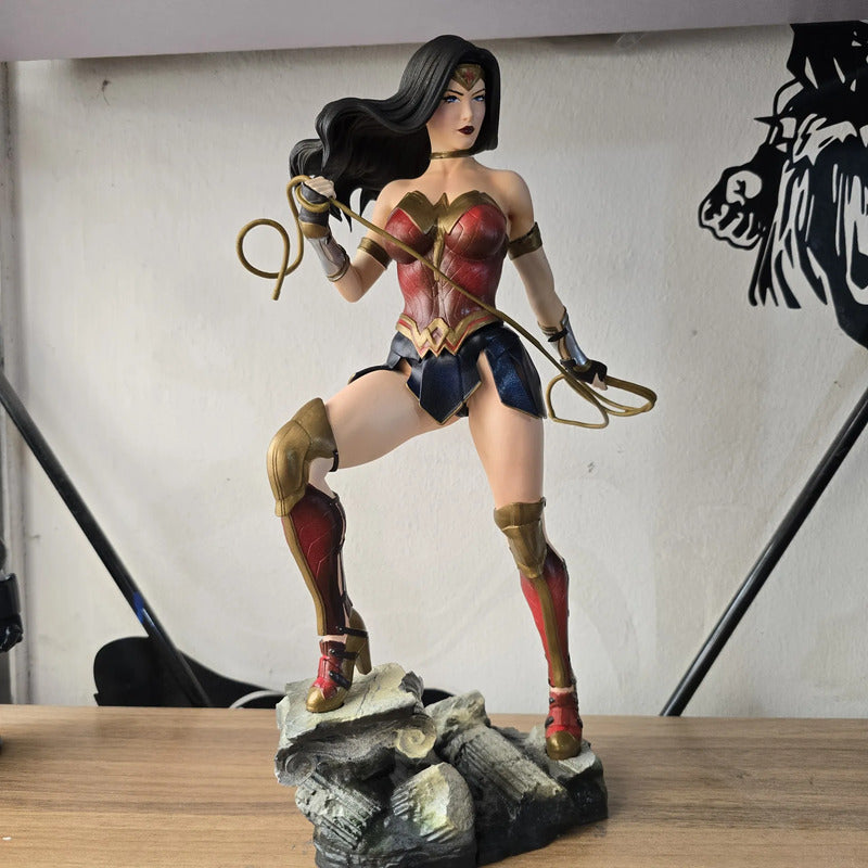 Figura Wonder Woman Mujer Maravilla 30 Cm