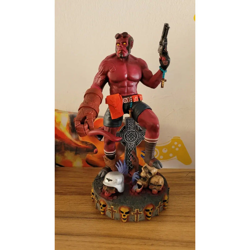 Figura Hellboy 25 Cm
