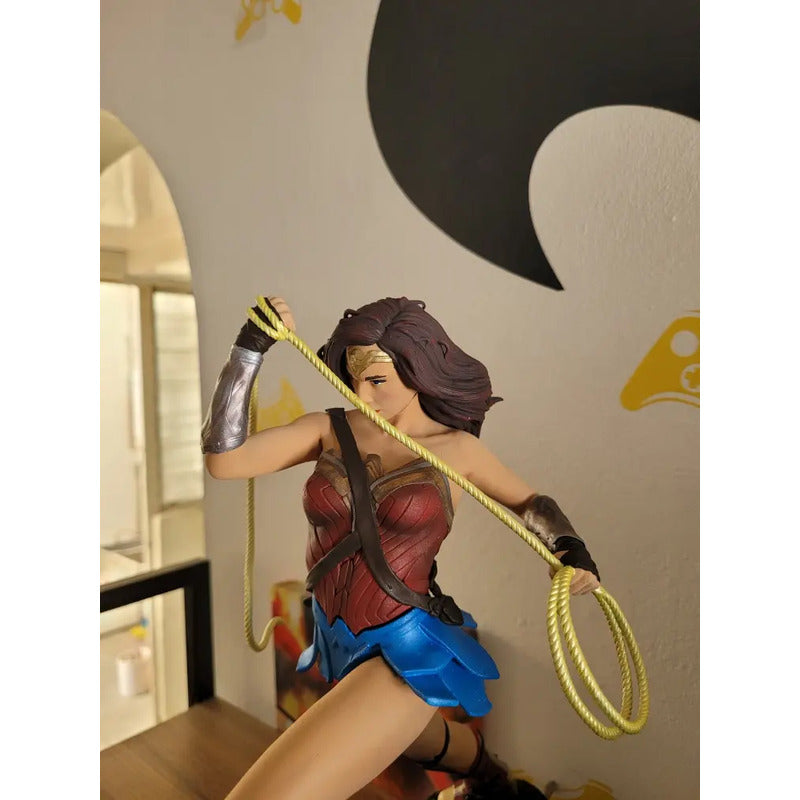 Figura Wonder Woman Mujer Maravilla Gal Gadot