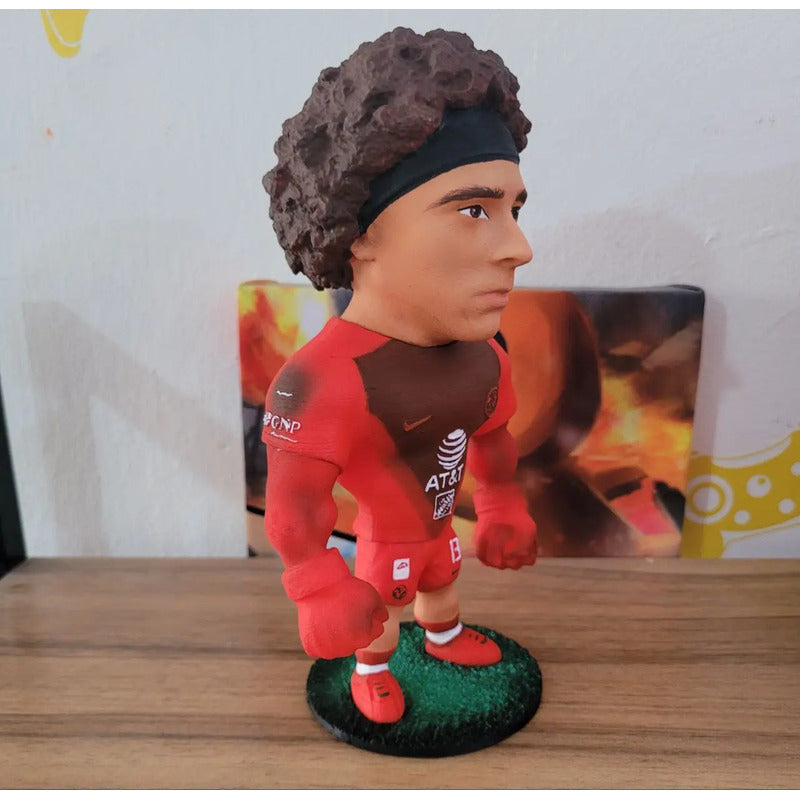 Figura De Futbolista Fuertecito Guillermo Ochoa