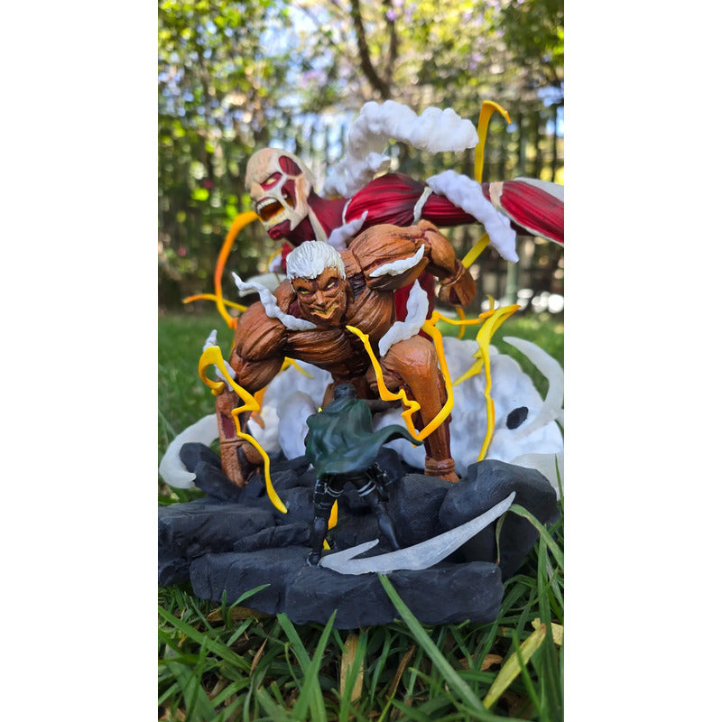 Figura Attack On Titan 20 Cm