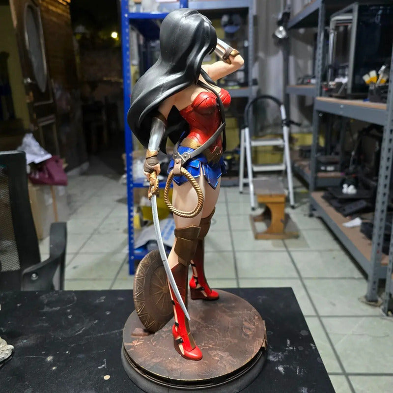 Figura De Wonder Woman  Dc De 40 Cm