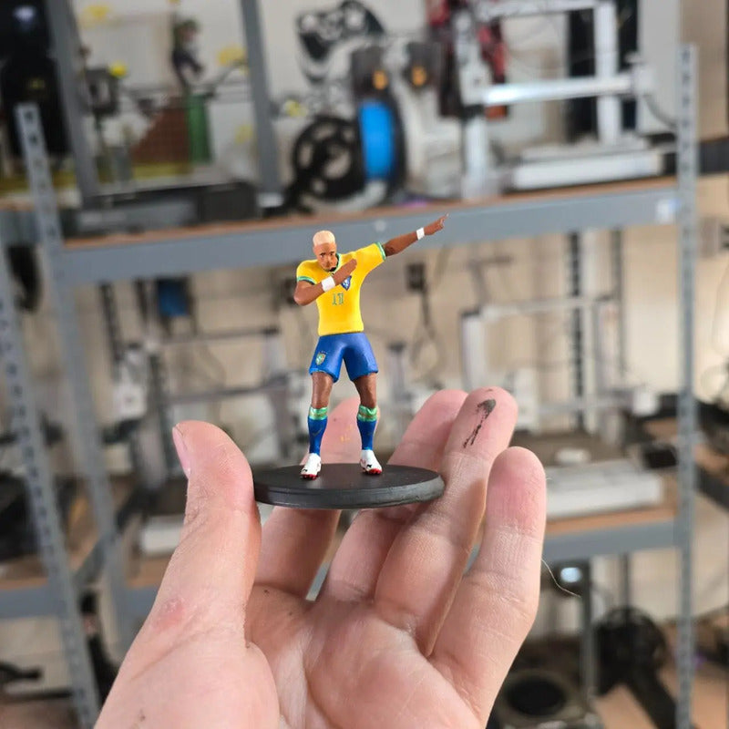 Figura De Jugador Neymar De 15 Cm