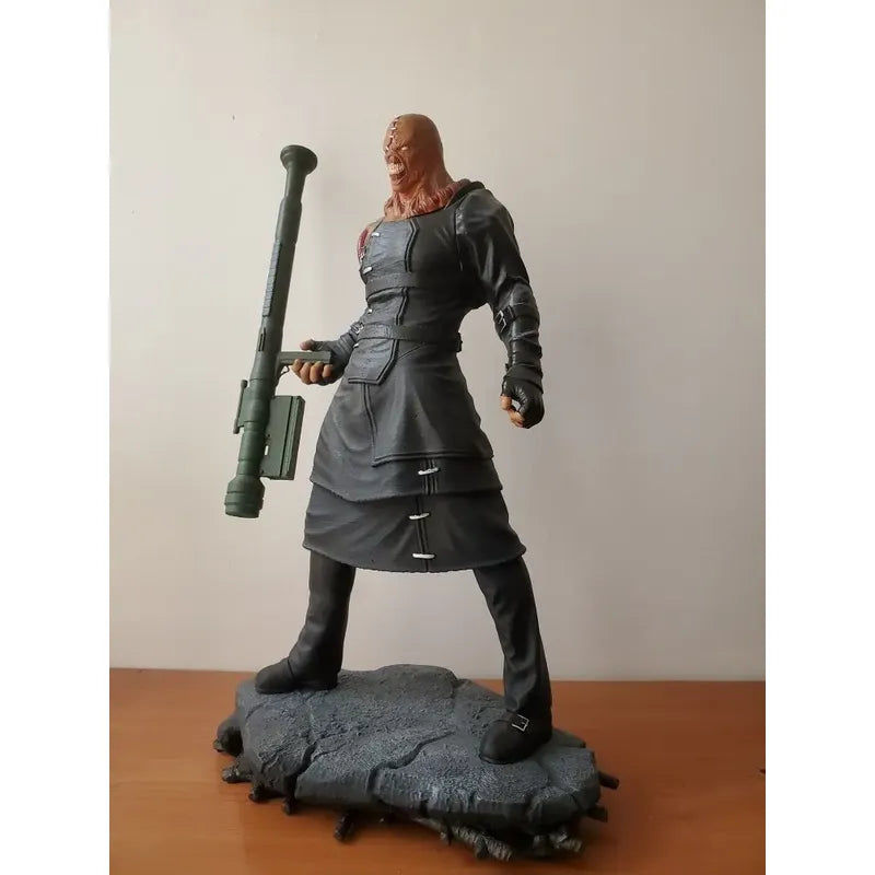 Figura Nemesis Resident Evil 40 Cm