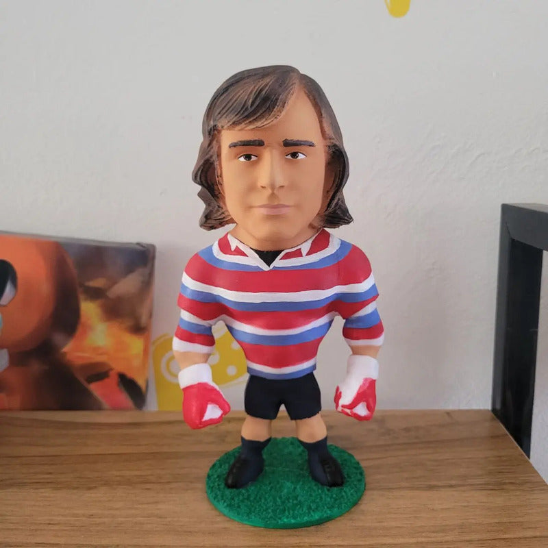 Figura De Futbolista Fuertecito Miguel Marín  Superman