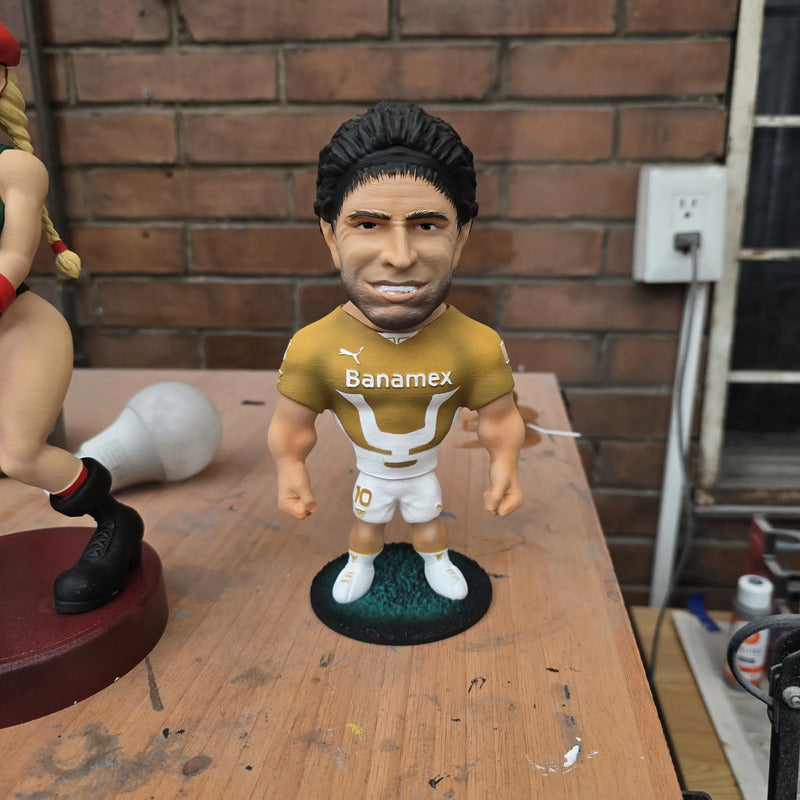 Figura Futbolistas Fuertecito Martin Bravo Con Pumas