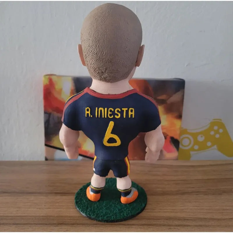 Figura De Futbolista Fuertecito Andrés Iniesta