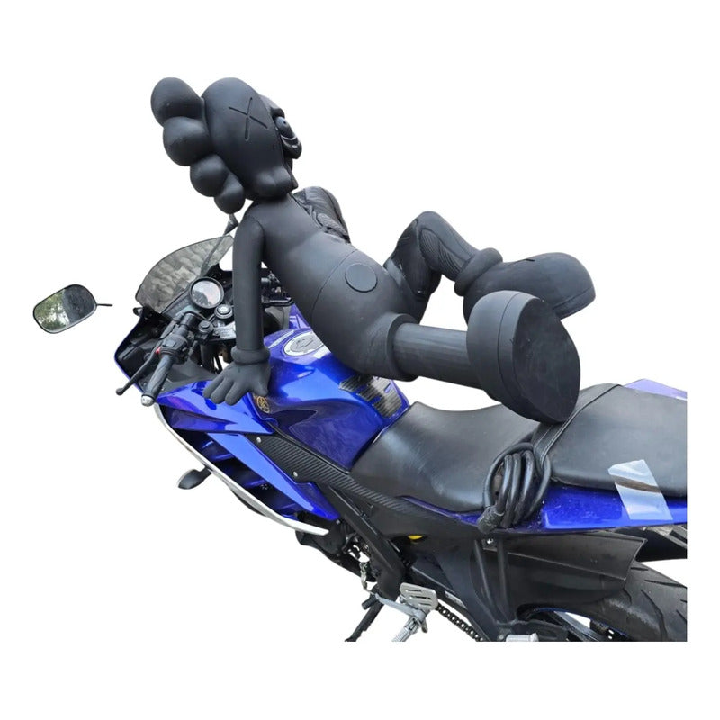 Figura Kaws 60 Cm